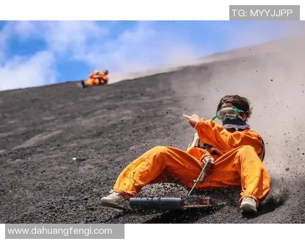 极限运动的魅力：深入重庆极限运动队员的个人技能与挑战之旅